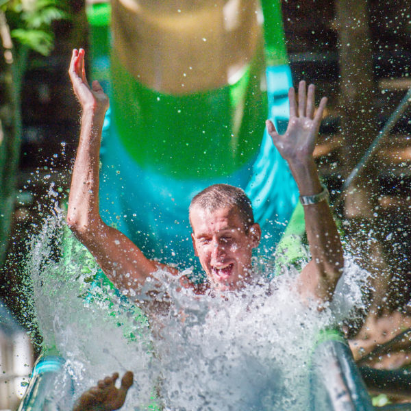 Splash Mountain Jungle Water Slide